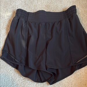 Lululemon black Hotty hot!